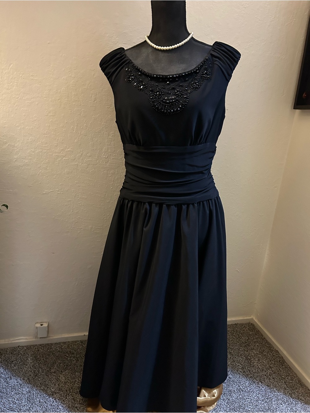 Jessica Howard Black Beaded Midi Dress